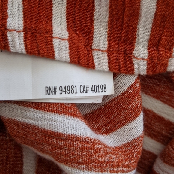 🌼 Forever 21 Striped Off-the-Shoulder Belted Romper - Picture 3 of 6